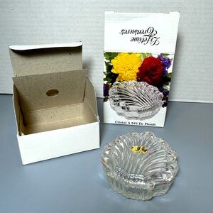 Vintage Yugoslavian 24% Lead Crystal Shell Shaped Jewelry/‎ Trinket Box